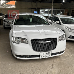 کرایسلەر 300